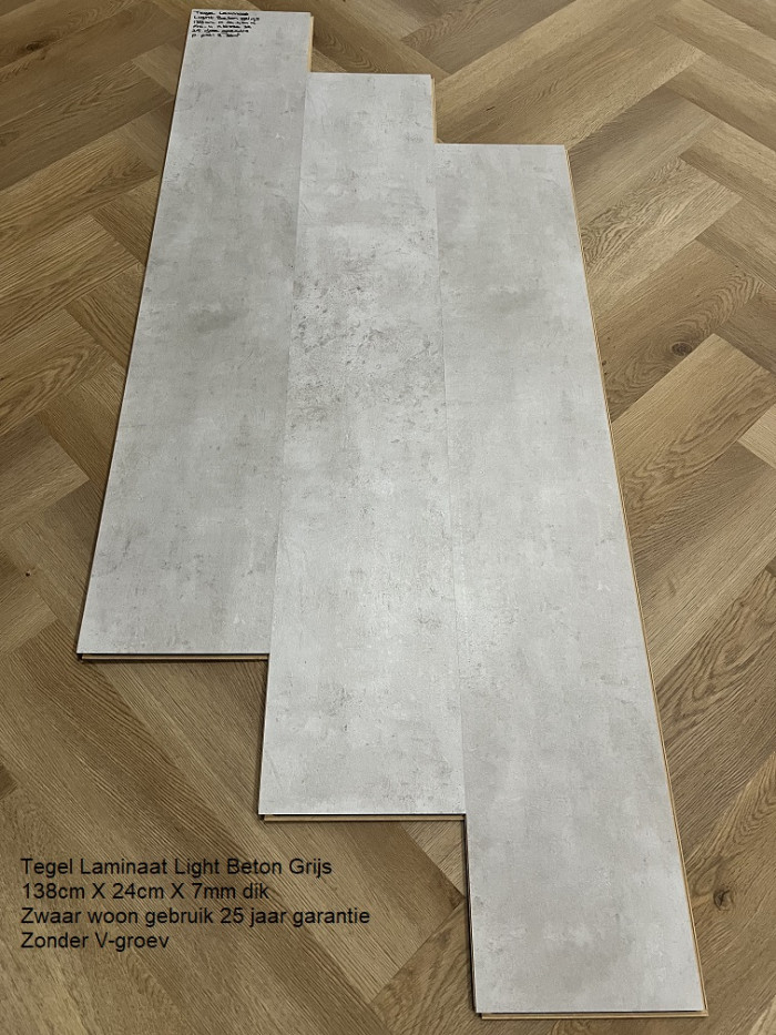 Tegel laminaat Light Beton Grijs Zonder V-groev €9,95p/m2 - Afbeelding 5