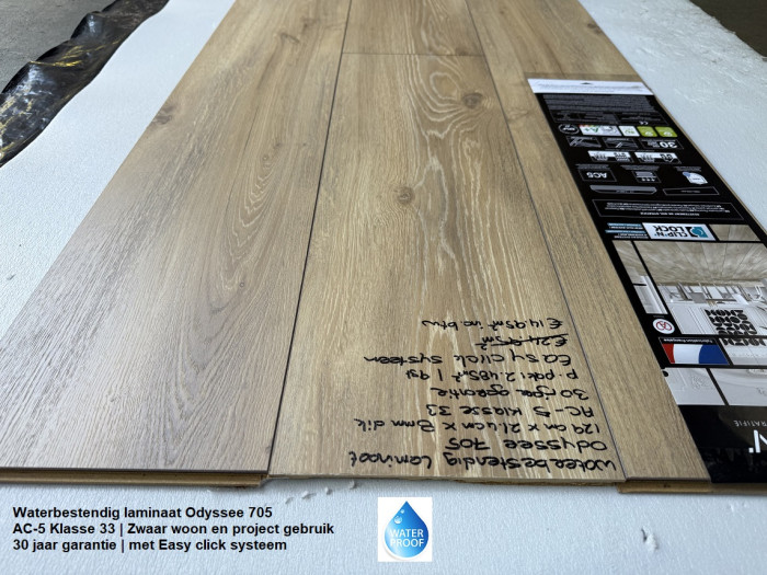 Waterbestendig laminaat Odyssee Oak 705 €14,95p/m2 - Afbeelding 3