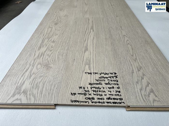 51,07m2 Waterbestendige Laminaat Greige Eik 32pak = €595 - Afbeelding 4